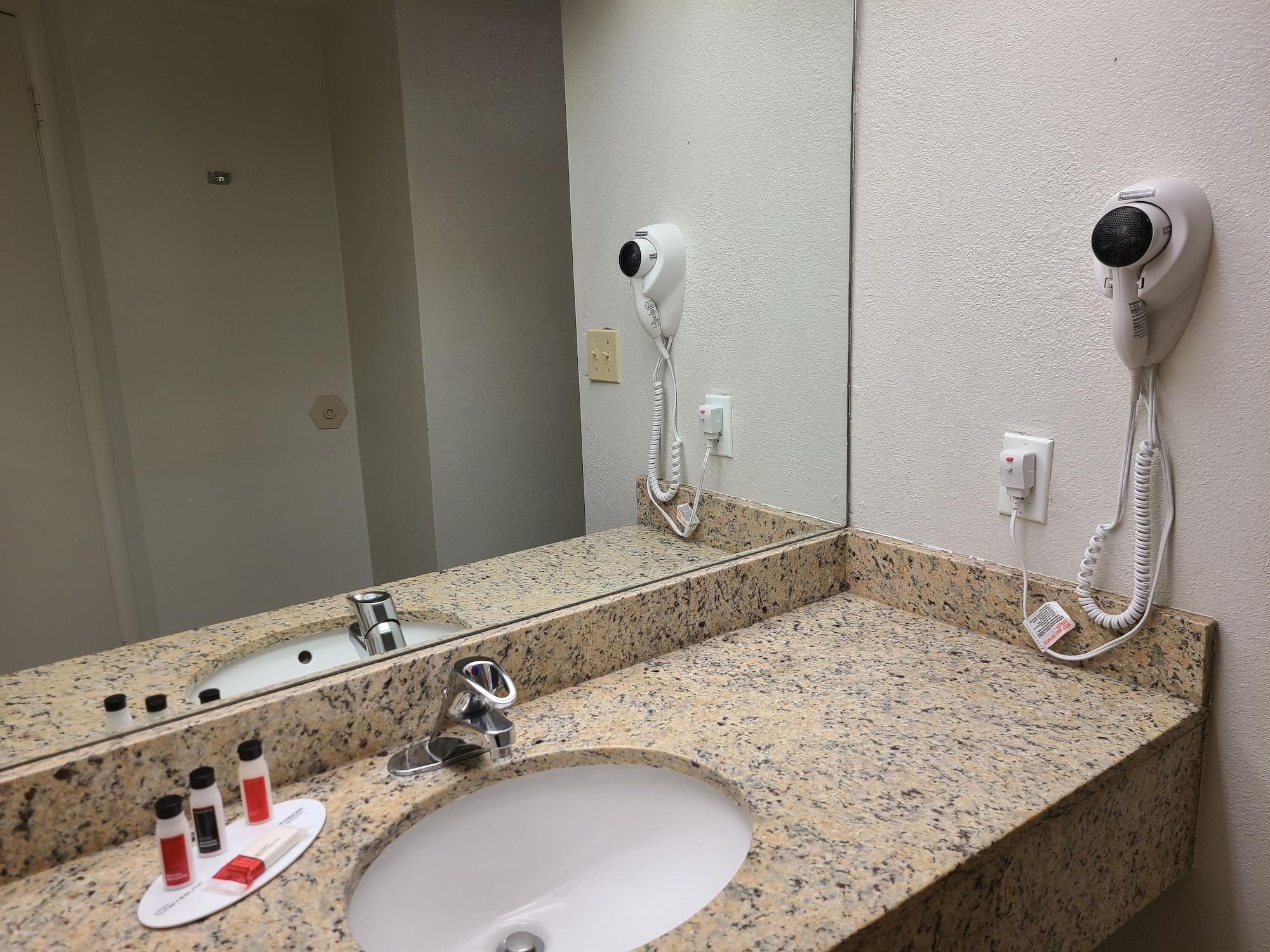 Quality Inn & Suites Orlando East - Ucf Area Alafaya Εξωτερικό φωτογραφία