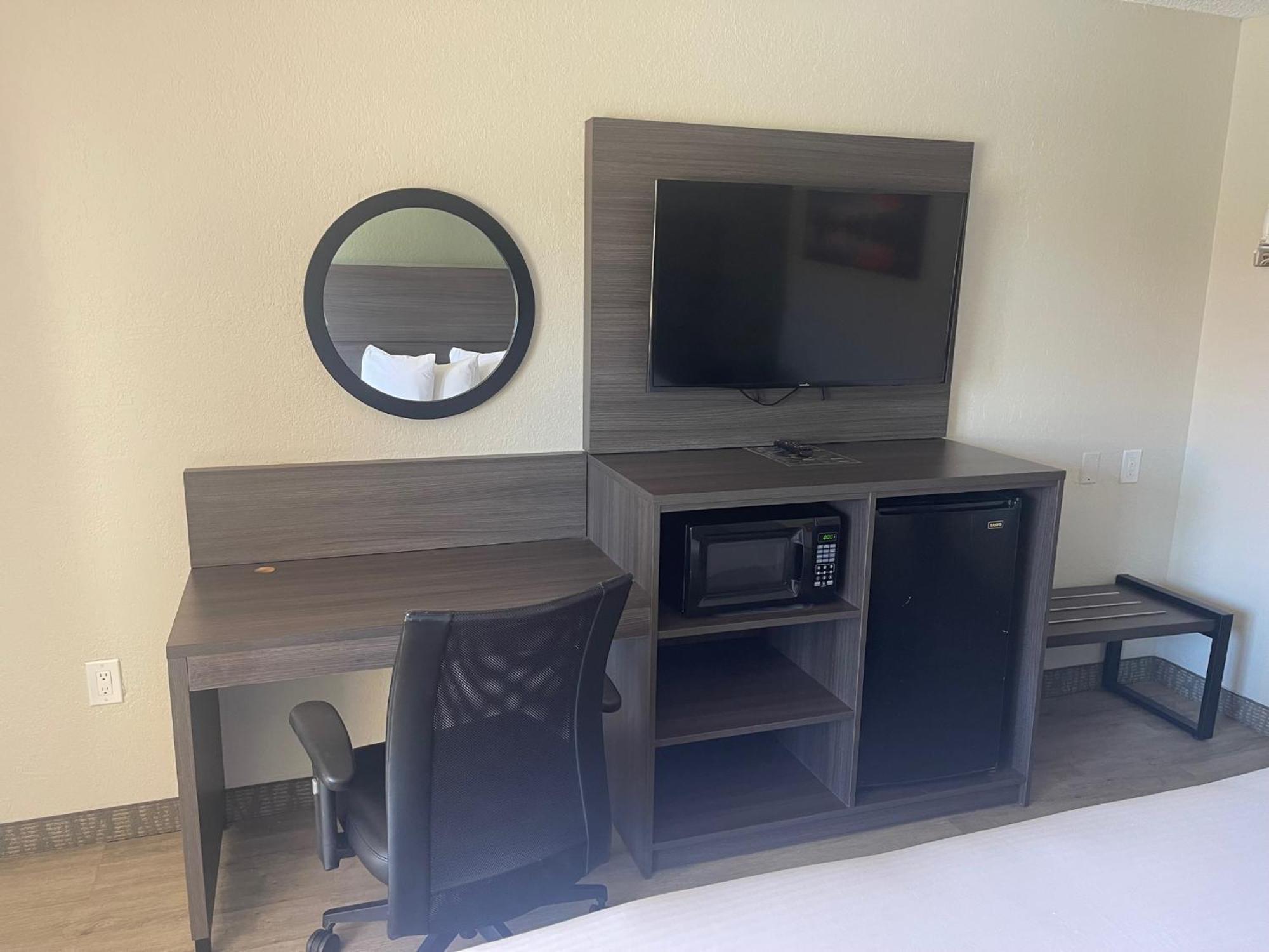 Quality Inn & Suites Orlando East - Ucf Area Alafaya Εξωτερικό φωτογραφία